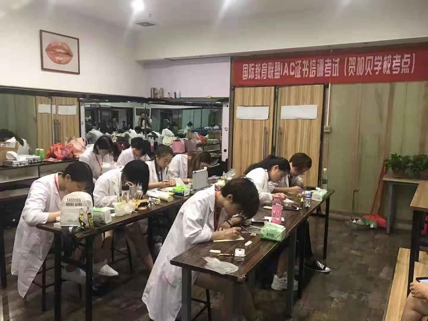 贺加贝集团第18期培训现场